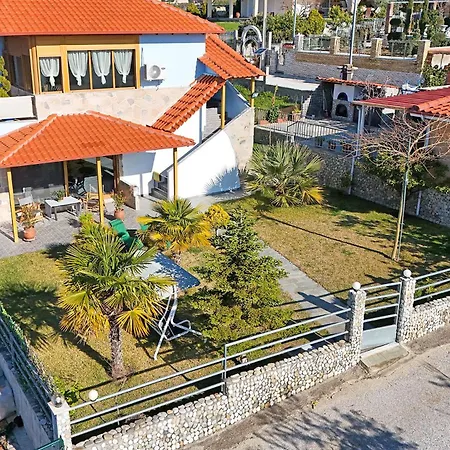 Finikas Garden Ferienhaus *