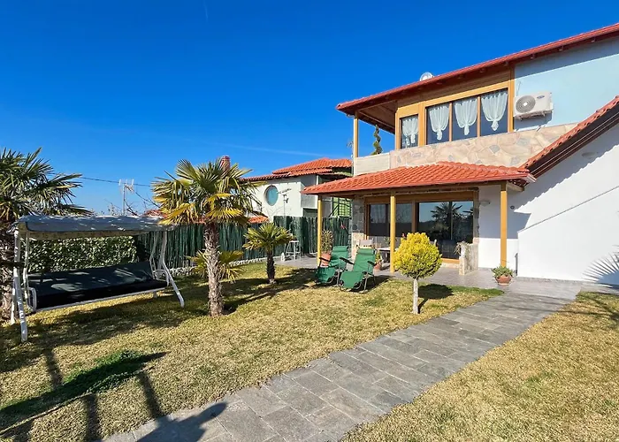 Ferienhaus Finikas Garden Karianí