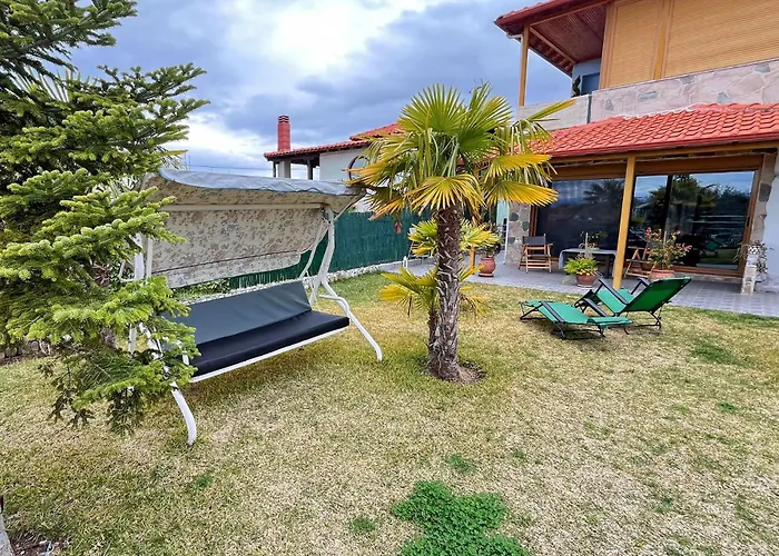 Ferienhaus Finikas Garden *